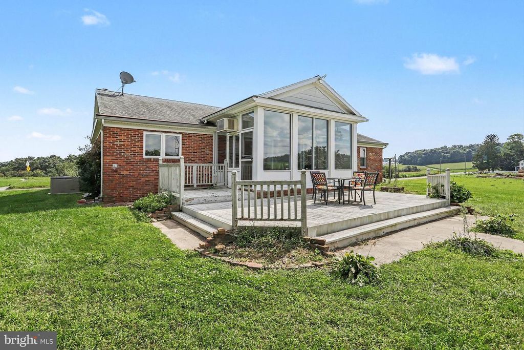 Image 29 of property listing at 9737 HIGH ROCK RD, Airville, PA 17302