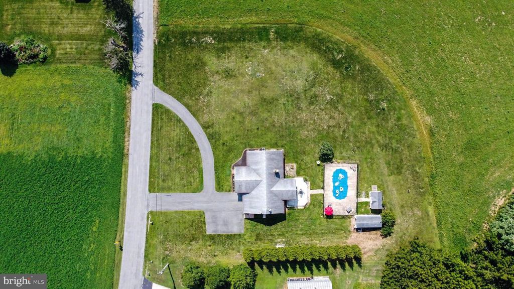 Image 34 of property listing at 9737 HIGH ROCK RD, Airville, PA 17302