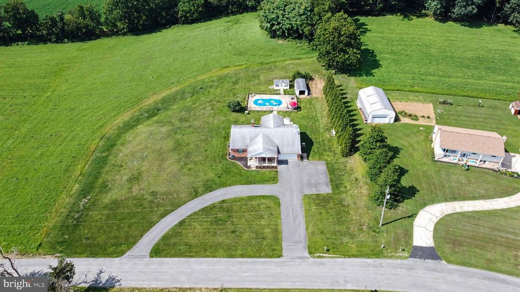 Image 35 of property listing at 9737 HIGH ROCK RD, Airville, PA 17302