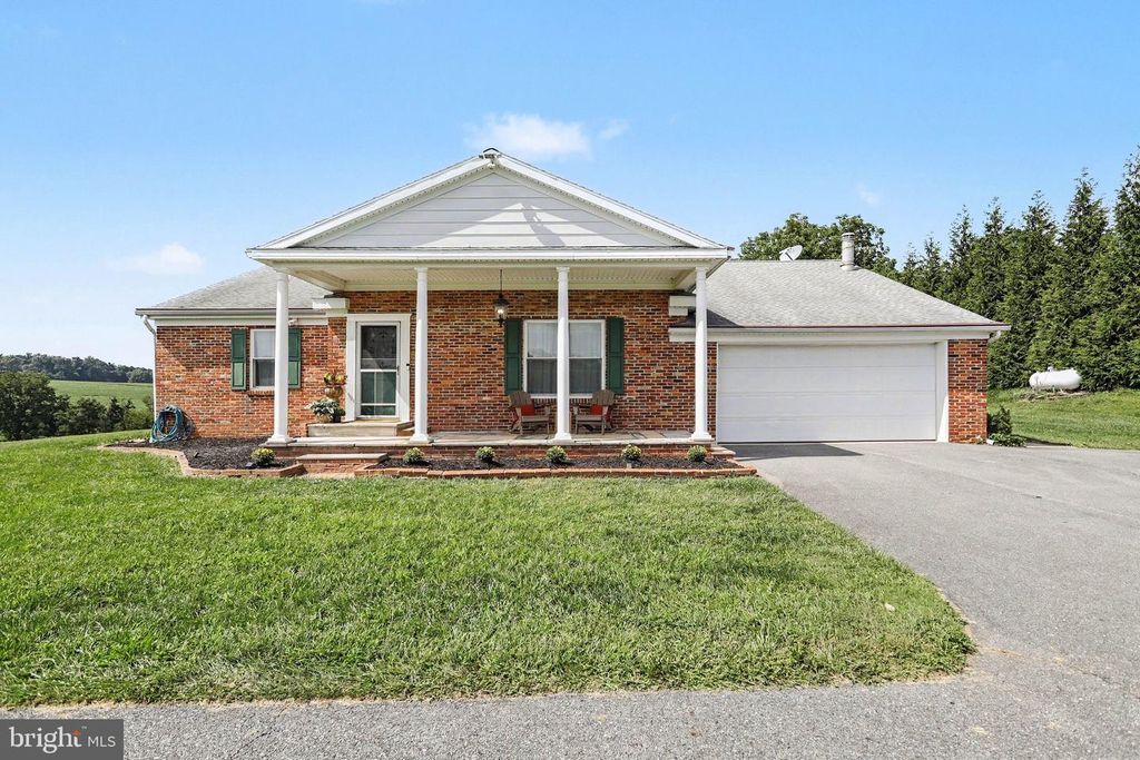 Image 2 of property listing at 9737 HIGH ROCK RD, Airville, PA 17302