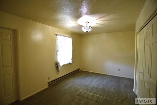 2950 N Ammon Road, Idaho Falls, ID 83401