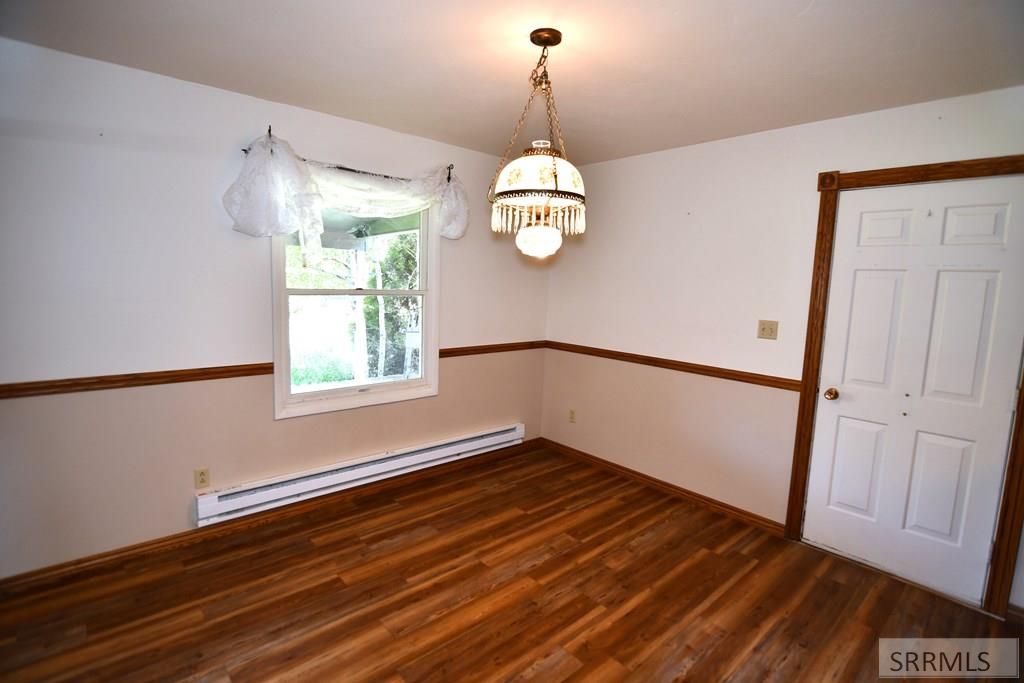 Image 11 of property listing at 2950 N Ammon Road, Idaho Falls, ID 83401