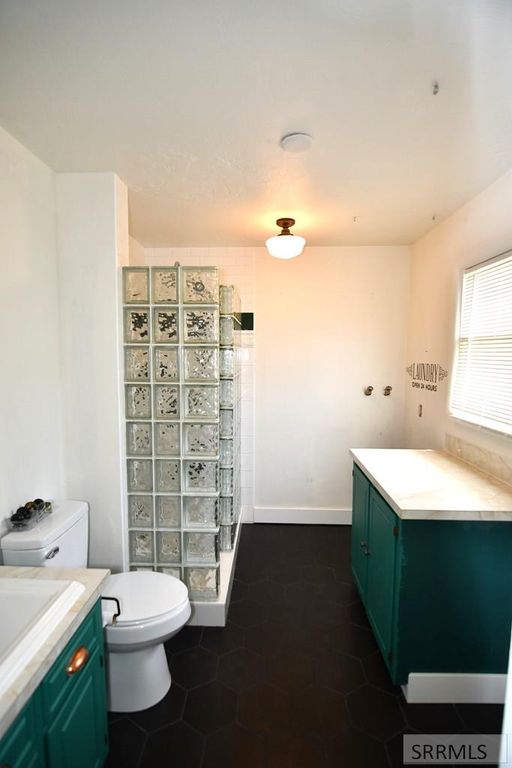 Image 13 of property listing at 2950 N Ammon Road, Idaho Falls, ID 83401