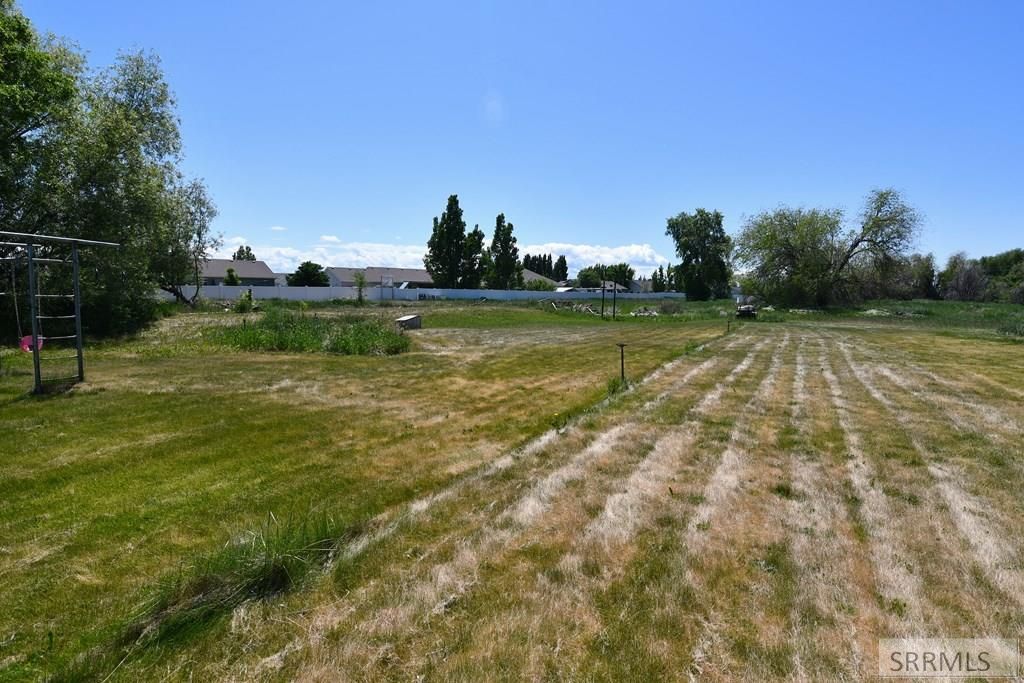 Image 31 of property listing at 2950 N Ammon Road, Idaho Falls, ID 83401