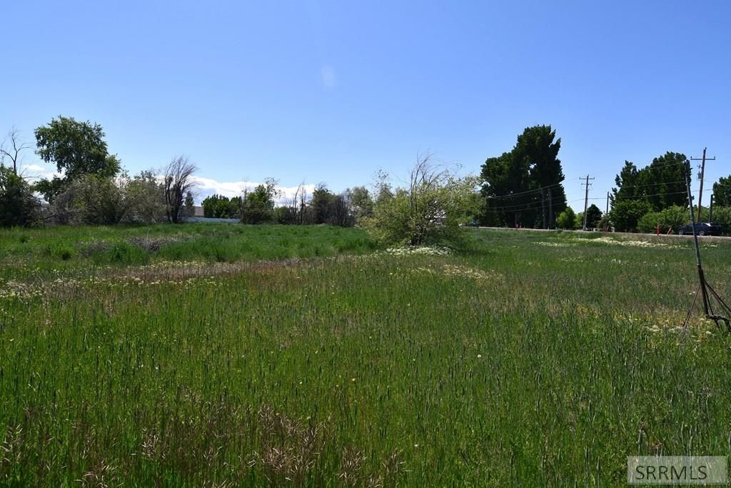 Image 36 of property listing at 2950 N Ammon Road, Idaho Falls, ID 83401