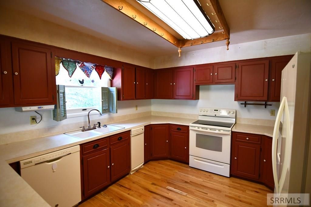 Image 9 of property listing at 2950 N Ammon Road, Idaho Falls, ID 83401