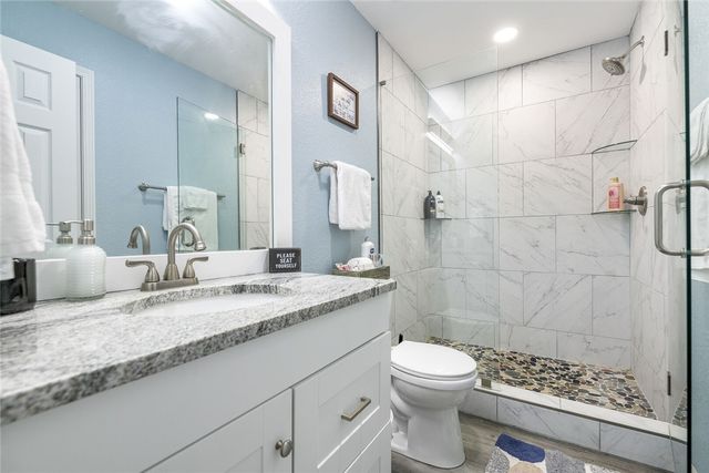 810 SE E Court, Bentonville, AR 72712
