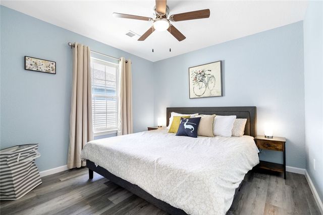 810 SE E Court, Bentonville, AR 72712