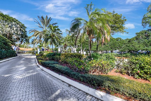 3111 Clint Moore Road 203, Boca Raton, FL 33496