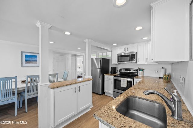 1112 Carolina Beach Avenue N, Carolina Beach, NC 28428
