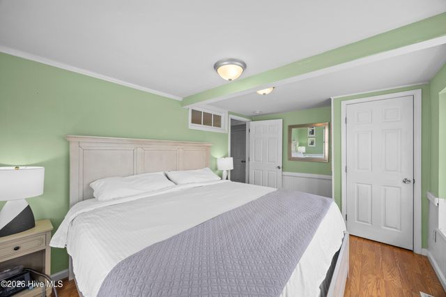 1112 Carolina Beach Avenue N, Carolina Beach, NC 28428