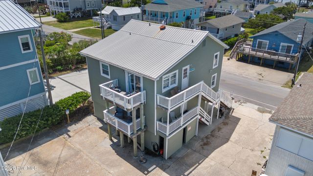 1112 Carolina Beach Avenue N, Carolina Beach, NC 28428
