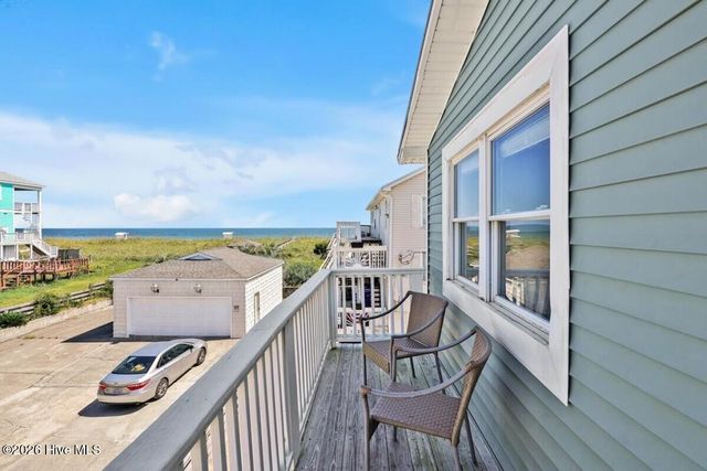 1112 Carolina Beach Avenue N, Carolina Beach, NC 28428