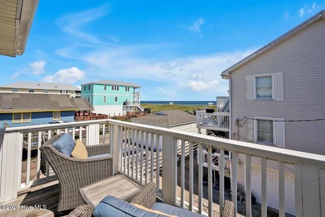 1112 Carolina Beach Avenue N, Carolina Beach, NC 28428