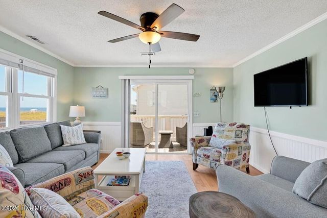 1112 Carolina Beach Avenue N, Carolina Beach, NC 28428