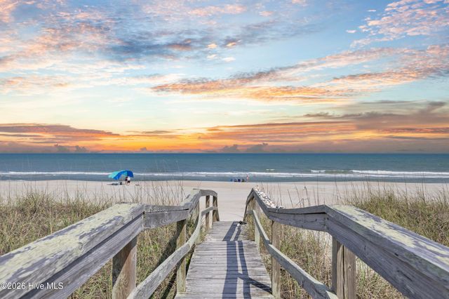 1112 Carolina Beach Avenue N, Carolina Beach, NC 28428