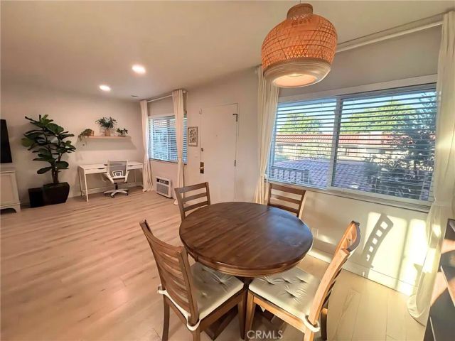 555 S La Veta Park 234, Orange, CA 92868