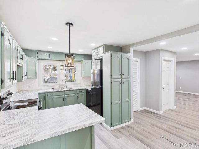 732 Mill Street, Poplar Bluff, MO 63901