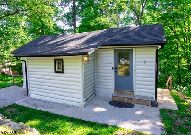 7 Birch Road, Vernon Twp., NJ 07461