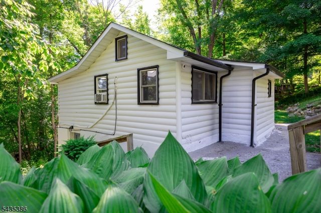 7 Birch Road, Vernon Twp., NJ 07461
