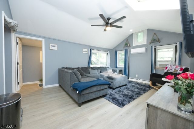 7 Birch Road, Vernon Twp., NJ 07461