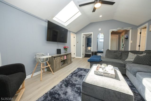 7 Birch Road, Vernon Twp., NJ 07461
