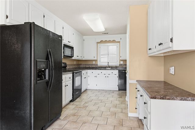 3844 Holly Point, Northport, AL 35473