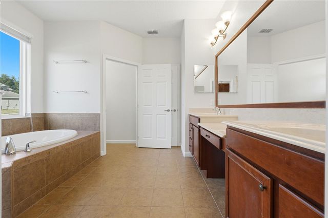 4898 BELLE VUE BREEZE LOOP, Auburndale, FL 33823