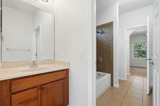 4898 BELLE VUE BREEZE LOOP, Auburndale, FL 33823