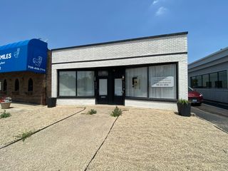 8904-8906 OGDEN Avenue, Brookfield, IL 60513