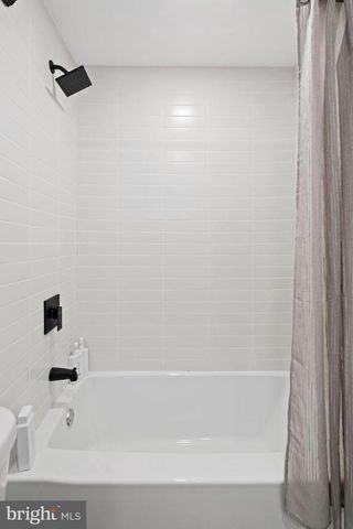 3418 BAKER ST NE, Washington, DC 20019