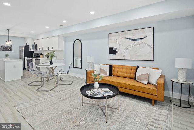 3418 BAKER ST NE, Washington, DC 20019