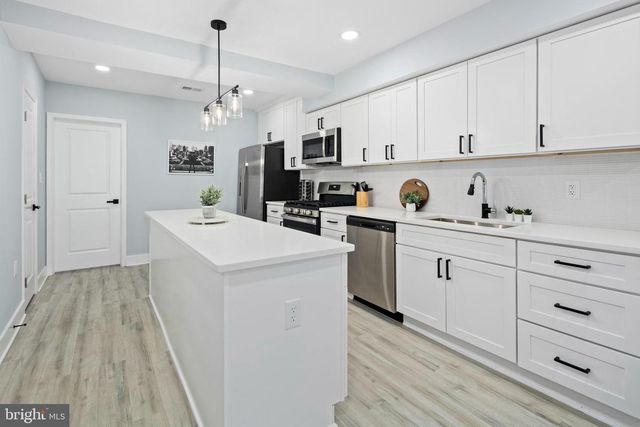 3418 BAKER ST NE, Washington, DC 20019