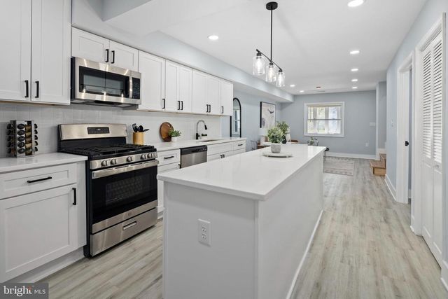 3418 BAKER ST NE, Washington, DC 20019