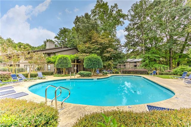 107 Cedar Court SE, Marietta, GA 30067