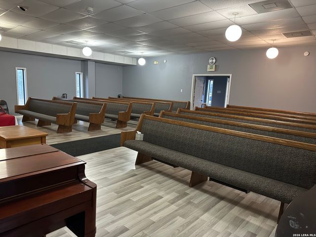 815 Albert St, San Antonio, TX 78207
