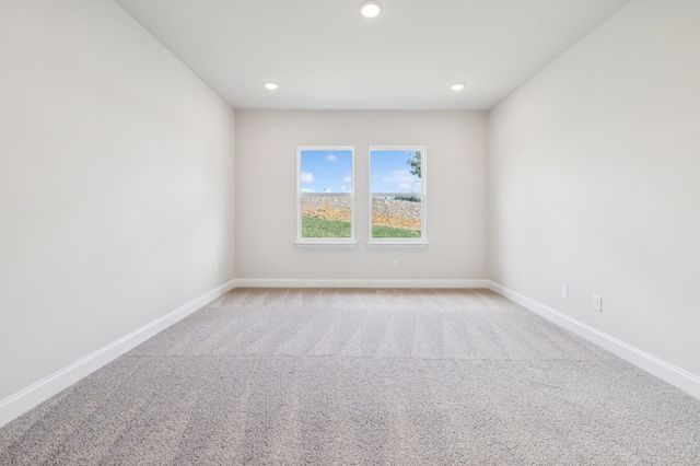 346 Emerald Blvd, Lebanon, TN 37087