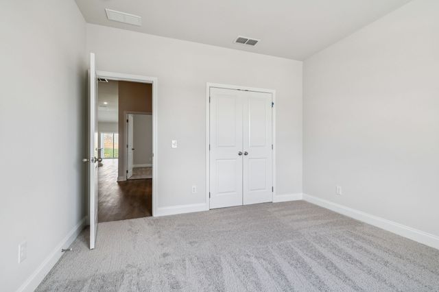 346 Emerald Blvd, Lebanon, TN 37087