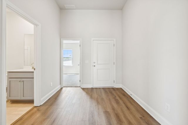 346 Emerald Blvd, Lebanon, TN 37087