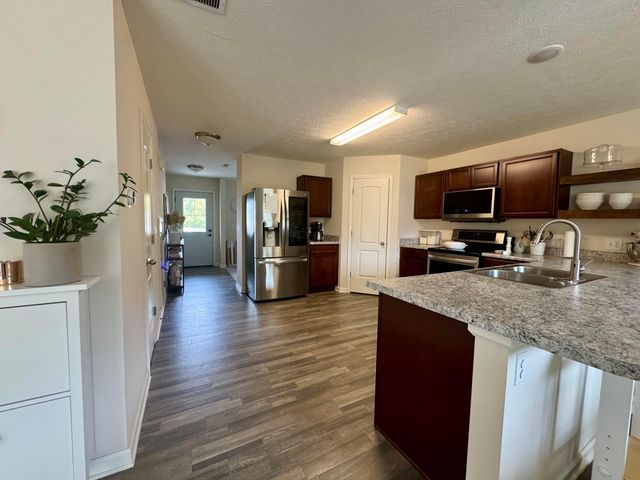 126 Twin Creek Way, Lancaster, OH 43130