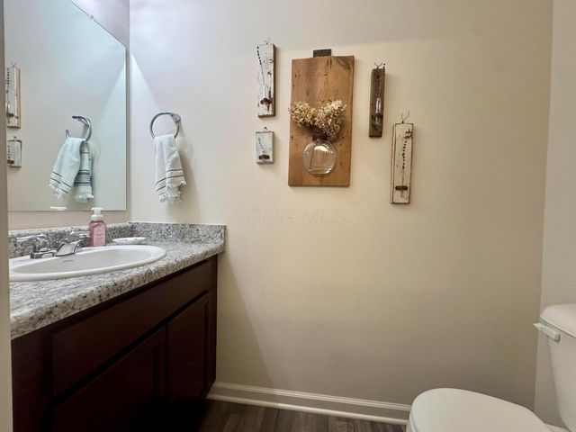 126 Twin Creek Way, Lancaster, OH 43130