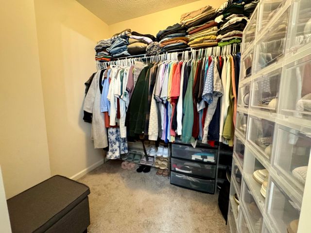 126 Twin Creek Way, Lancaster, OH 43130