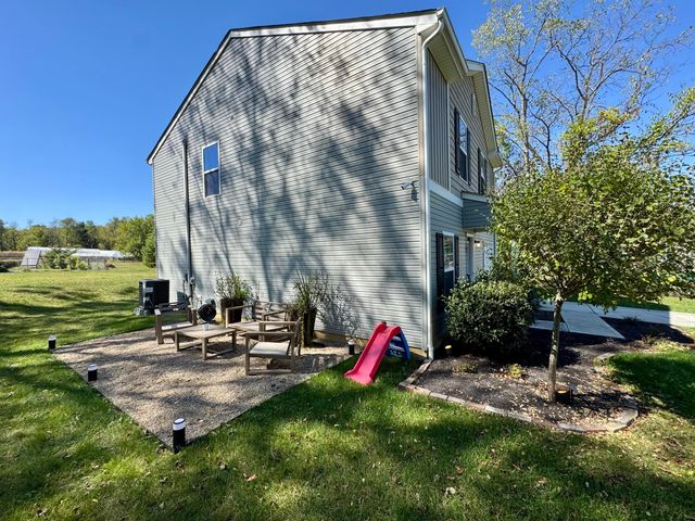 126 Twin Creek Way, Lancaster, OH 43130