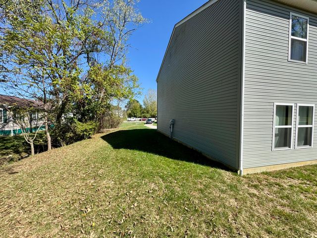 126 Twin Creek Way, Lancaster, OH 43130