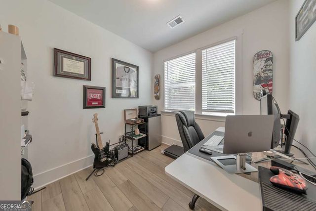 1519 Layton Lane NW, Atlanta, GA 30318