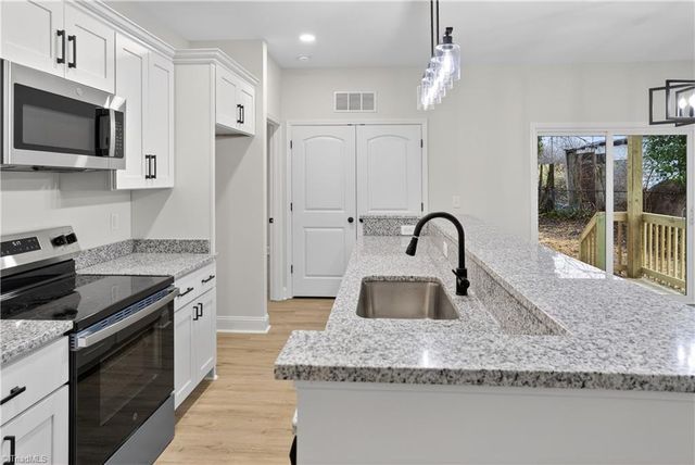 1204 Pearson Place, High Point, NC 27260