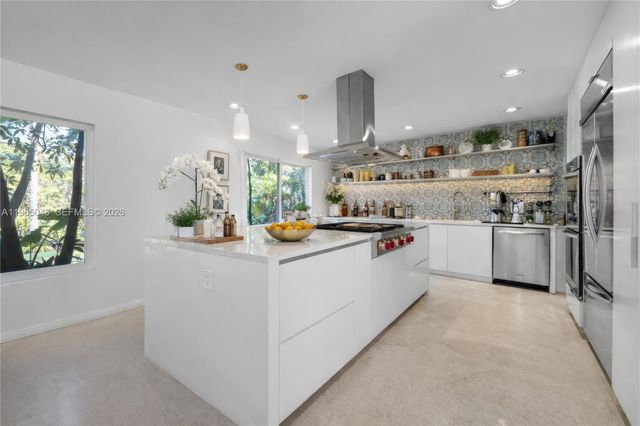 3400 NE 165th St, North Miami Beach, FL 33160