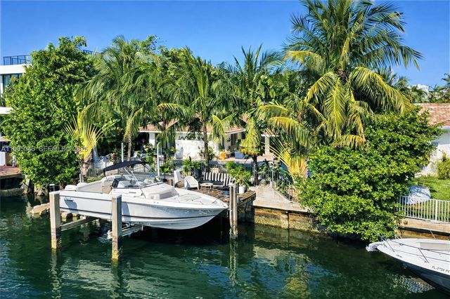 3400 NE 165th St, North Miami Beach, FL 33160