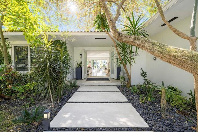 3400 NE 165th St, North Miami Beach, FL 33160