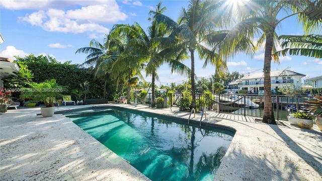 3400 NE 165th St, North Miami Beach, FL 33160